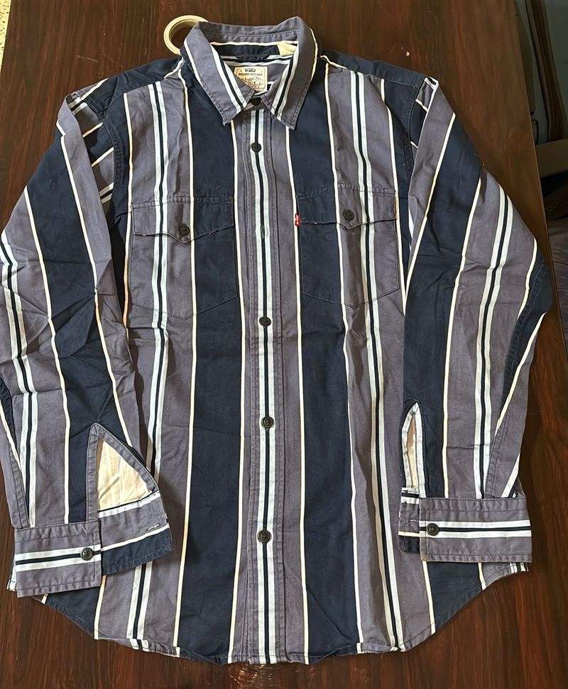 Levi's Striped Long Sleeve Button-Up Shir