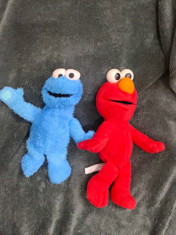 Elmo &amp; Cookie Monster Plush Toys