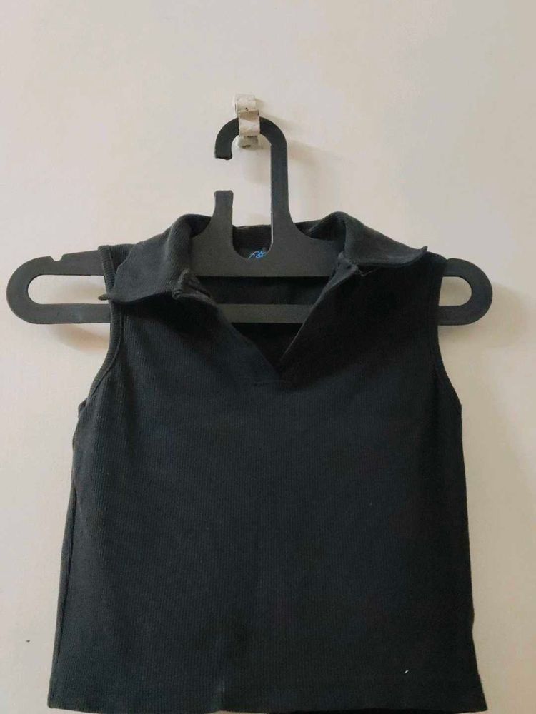 Sleeveless Collared Black Top