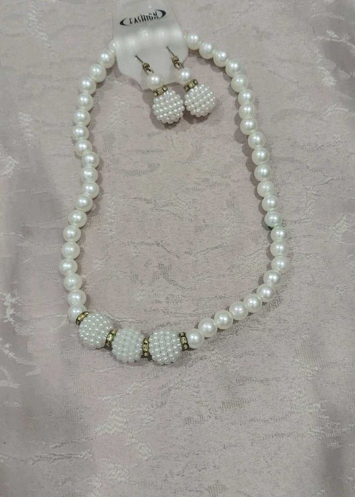 Pearl Necklace &amp; Earring Set