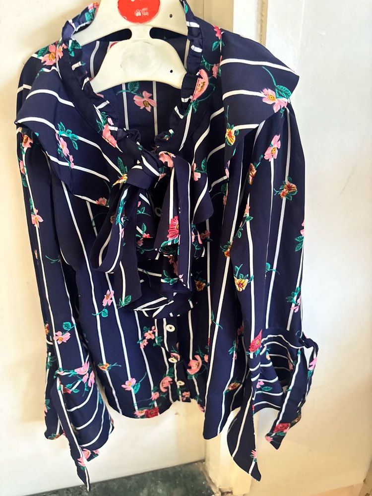 Chic Navy Floral Striped Blouse