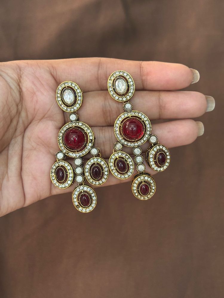 Elegant Red Stone &amp; Crystal Dangle Earrings
