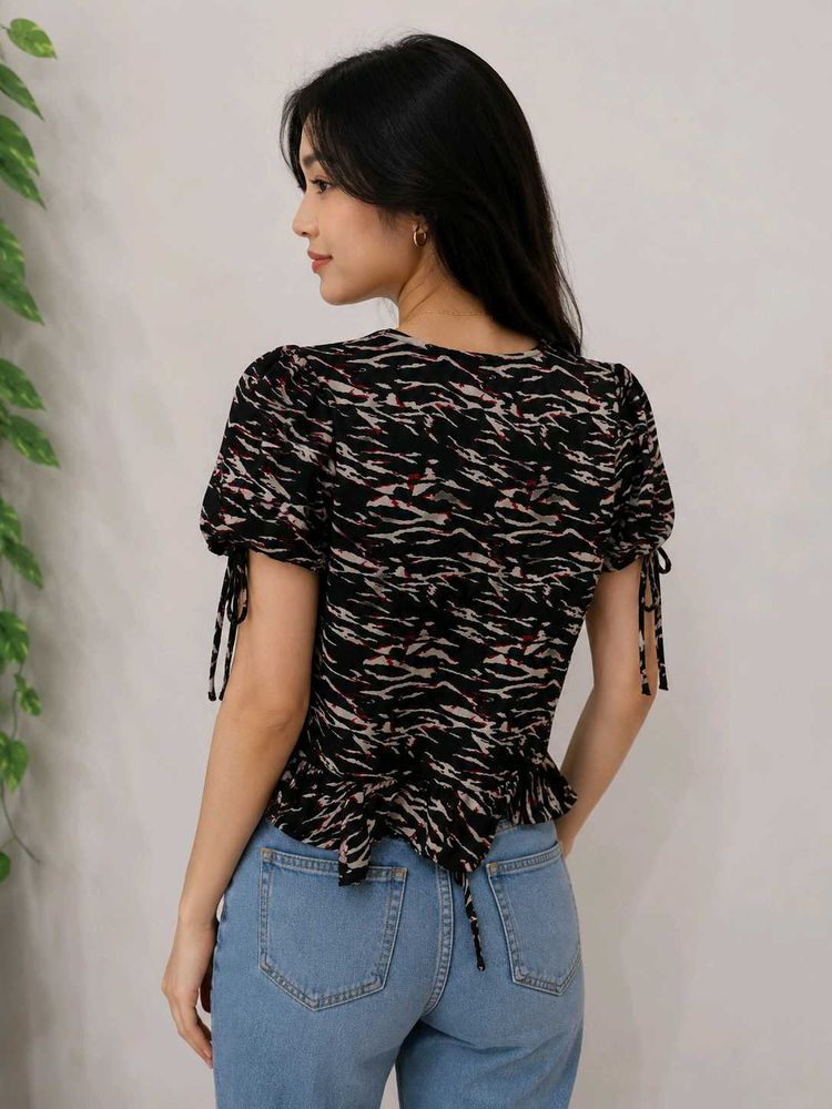 Stylish Printed Puff Sleeve Top