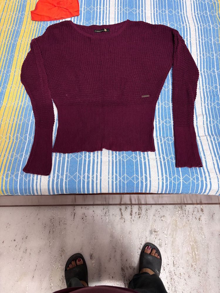 Chic Burgundy Knit Sweater
