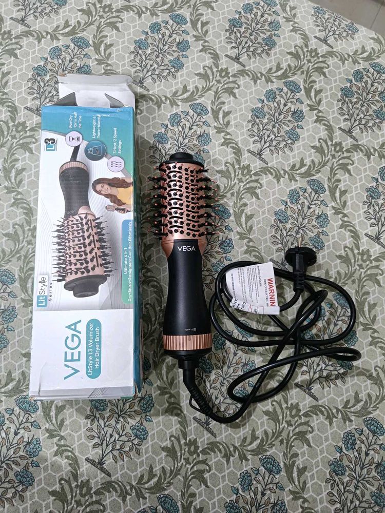 Vega Hair Dryer Brush