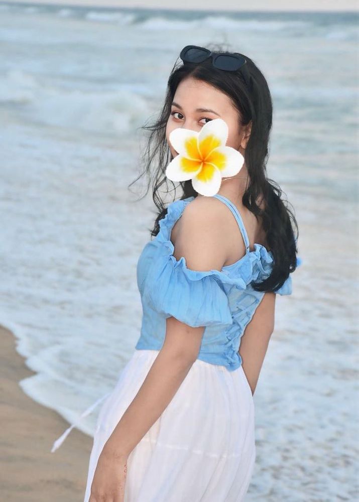 🦋Sky Blue Off-Shoulder Ruffle Cute Crop Top | Cot