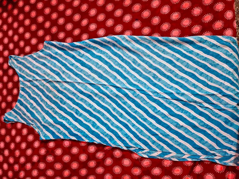sleevless blue kurta