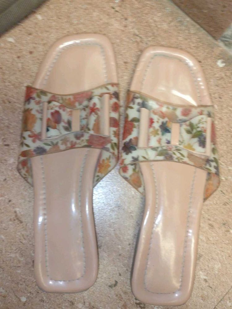 Floral Bow Slip-On Sandals