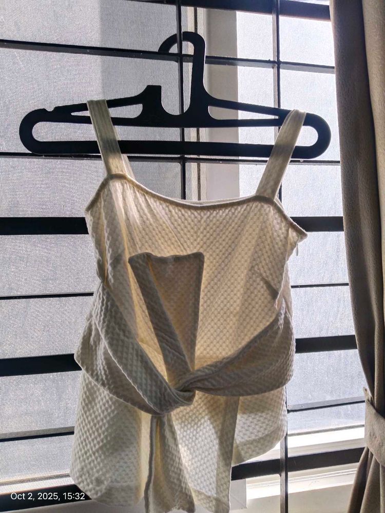 White Bow Top