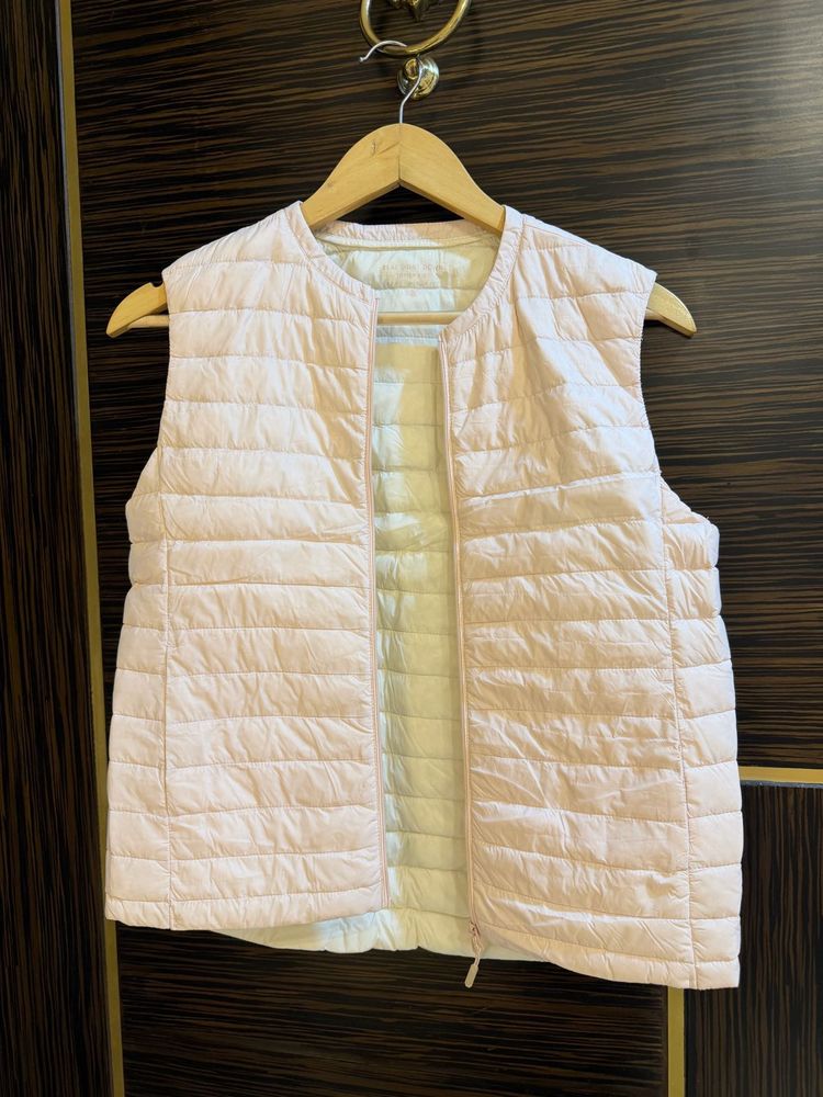 Lightweight Pink Puffer Vest check details