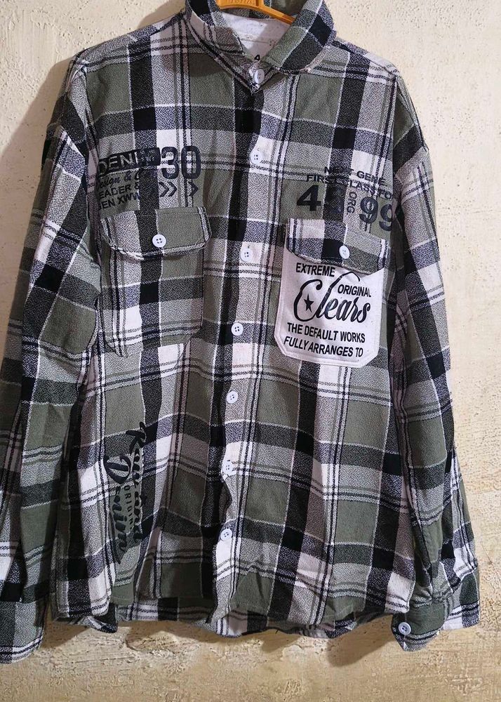 Men's Plaid Button-Up Shirt