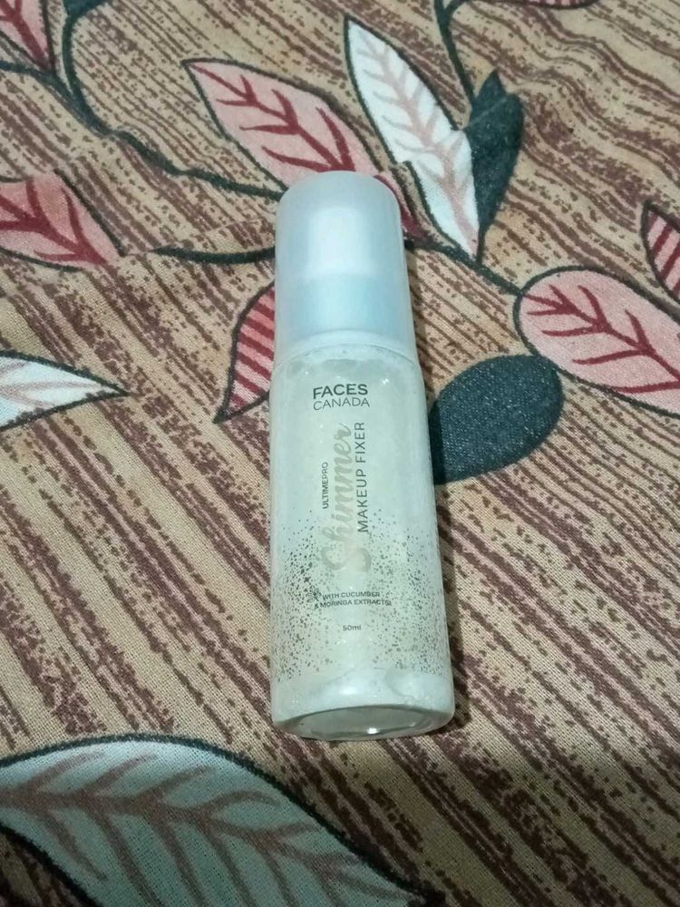 Faces Canada Shimmer Makeup Fixer spray
