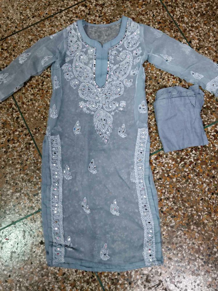 Lucknow Chikankari Kurti