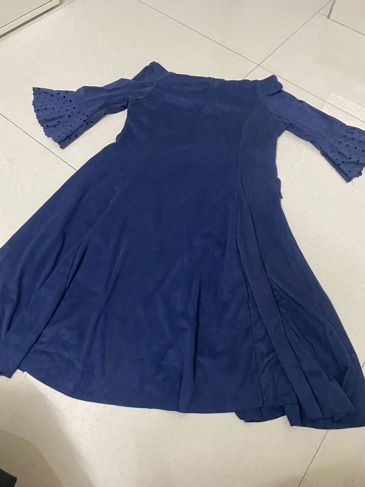 Chic Off-Shoulder Bell Sleeve Dress