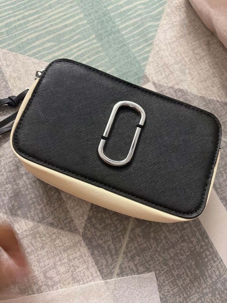 Marc Jacob Crossbody Bag with dust cover
