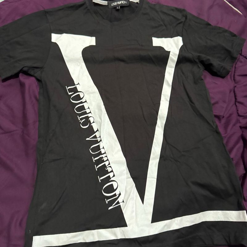 Louis Vuitton V Logo T-Shirt