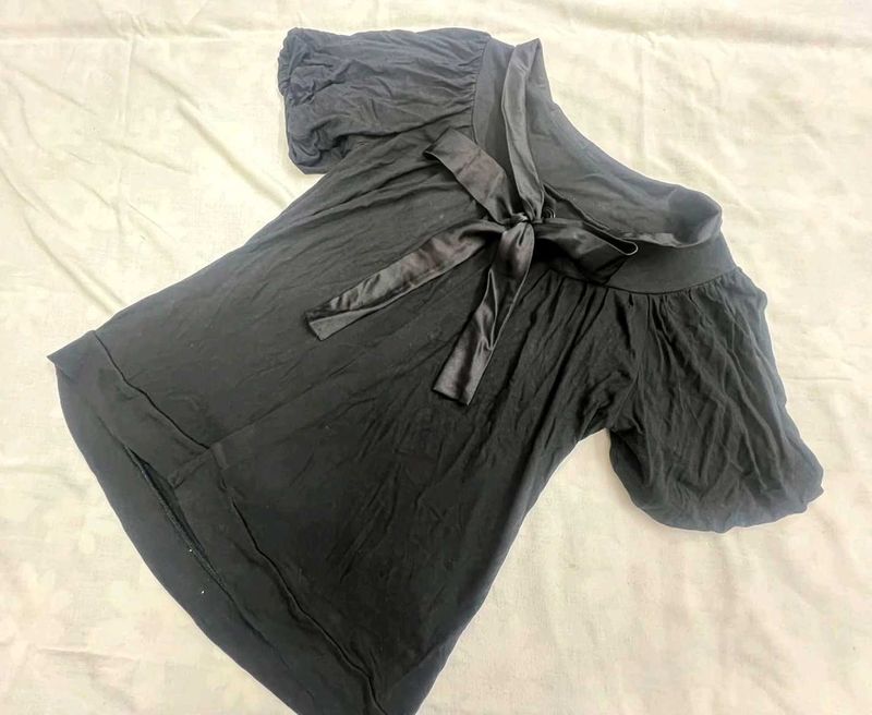 Chic Bow Japanese Black Top