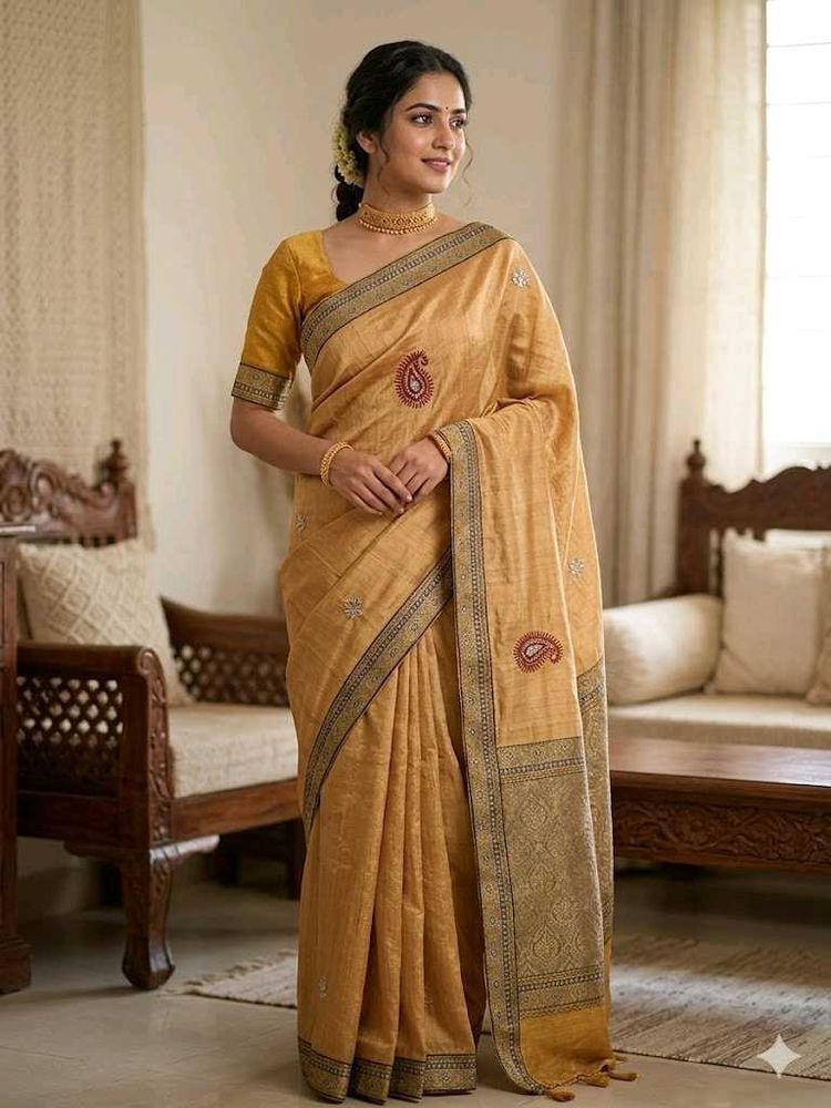 Elegent Yellow  Saree with blause piec