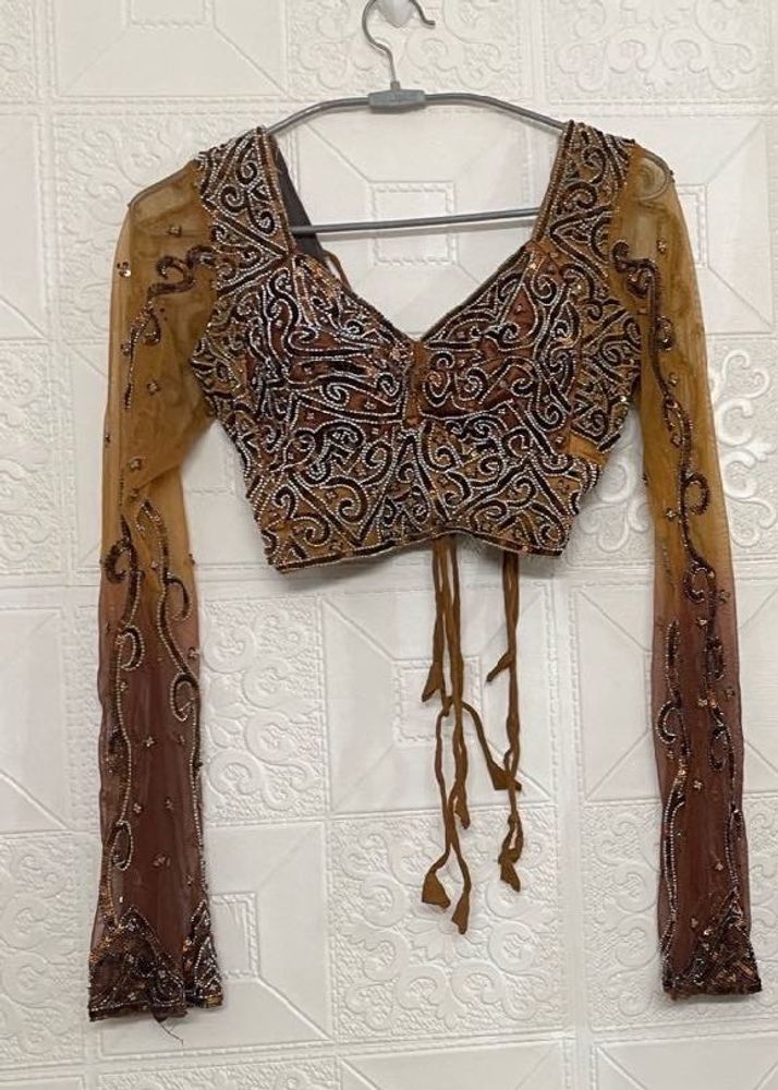 BLOUSE