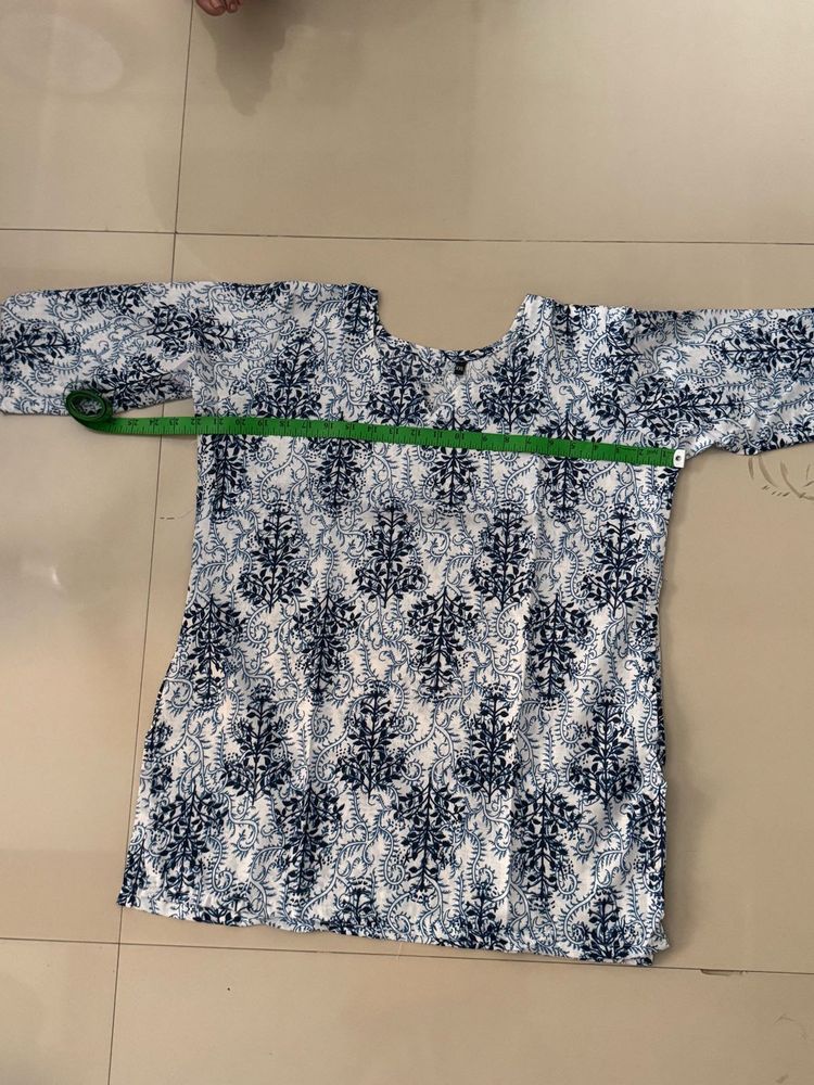 Blue &amp; White Printed Kurta
