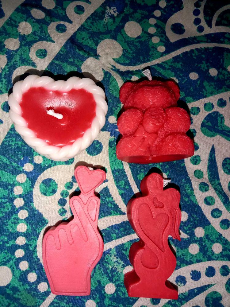 Set of 4 Decorative Candles