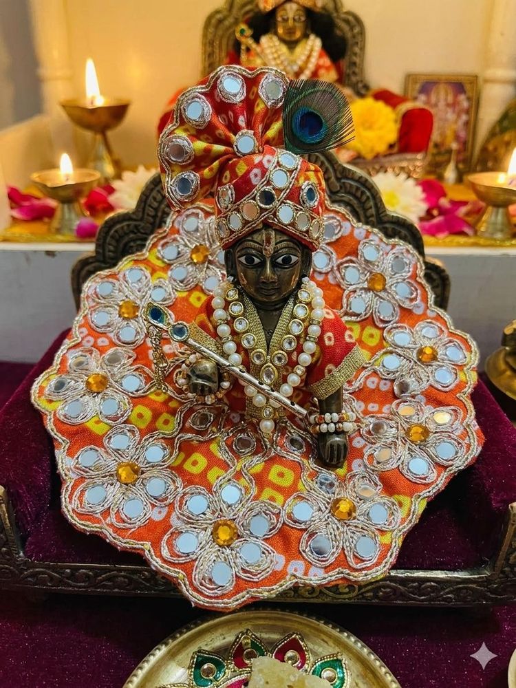 HandcraftedHeavyPearl&amp;StoneWork LadduGopal Poshak