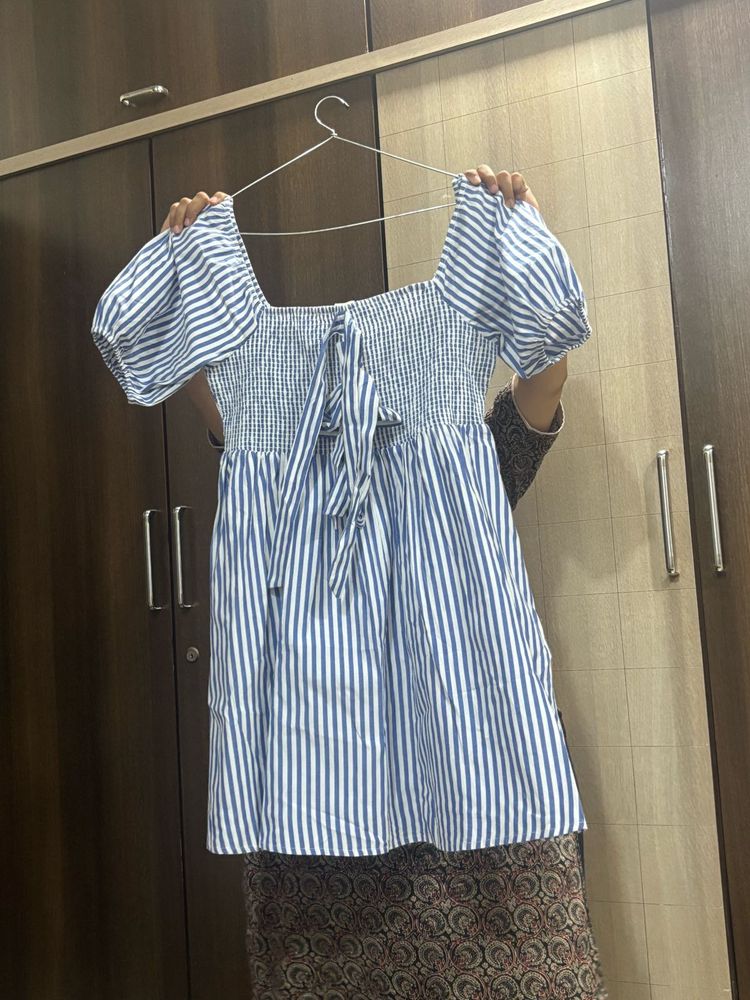 Blue  Puff Sleeve Dress ( m size )