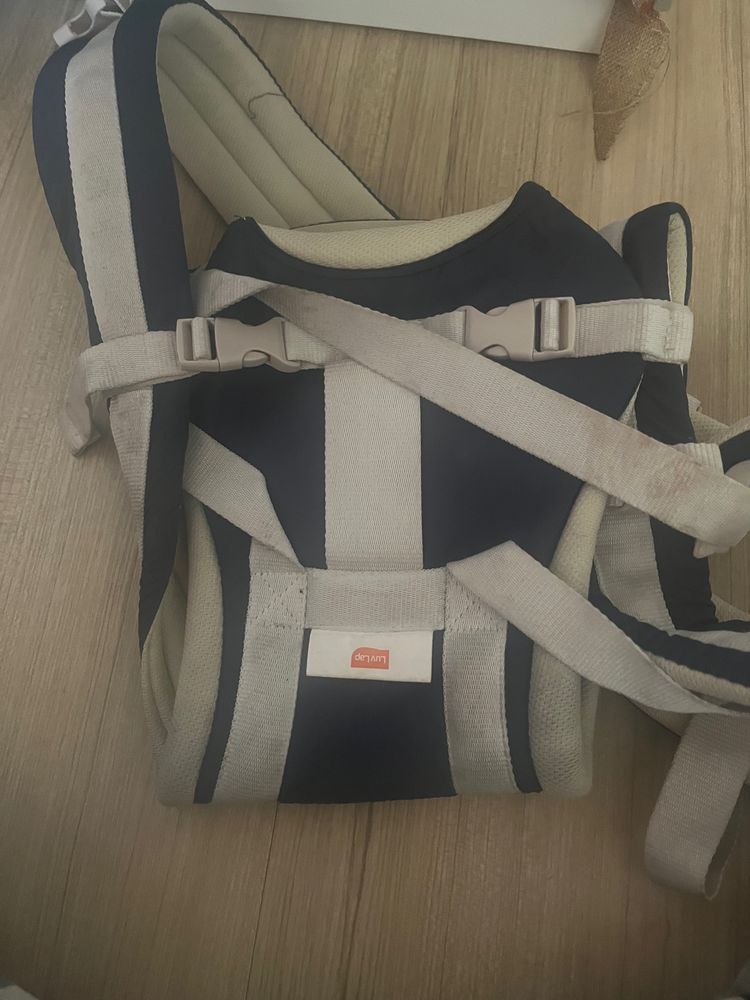 Luvlap Elegant Baby Carrier With 4 Position, For 4 To 24 Months, Max Weight 15 Kgs