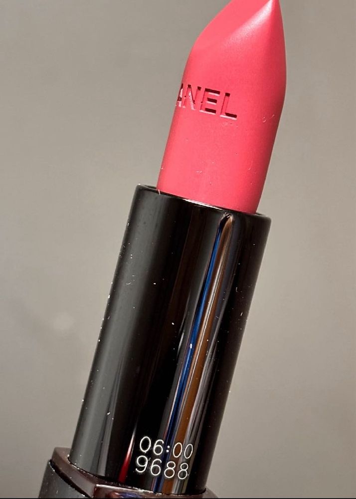 Chanel Rogue Allure Velvet Luminous Matte Lipcolor