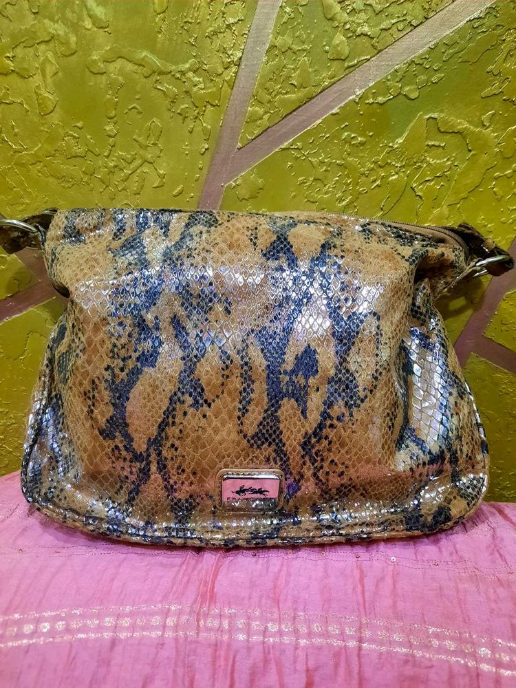 Stylish Snakeskin Print Handbag