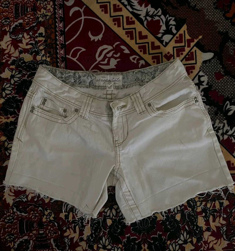 Chic Cream Denim Shorts