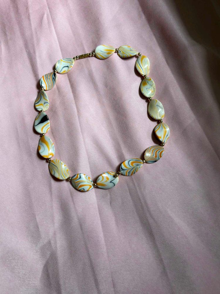 Y2k Swirl Bead Necklace