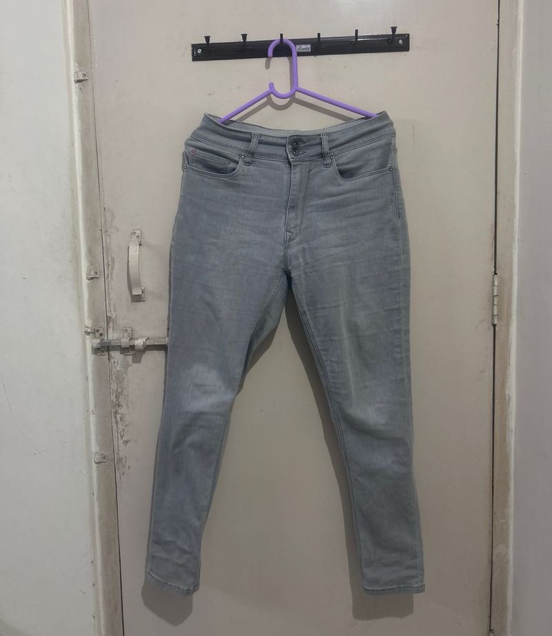 Gray High-Waisted Women Jeans Size 30