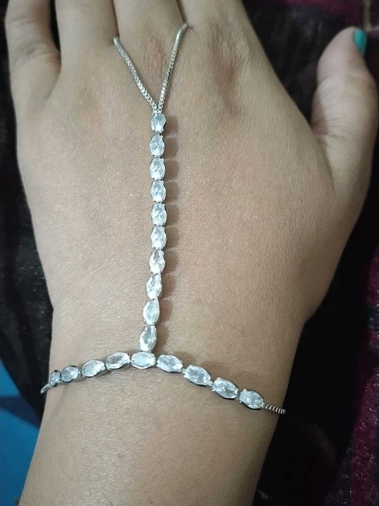 Sparkling Hand Chain Bracelet
