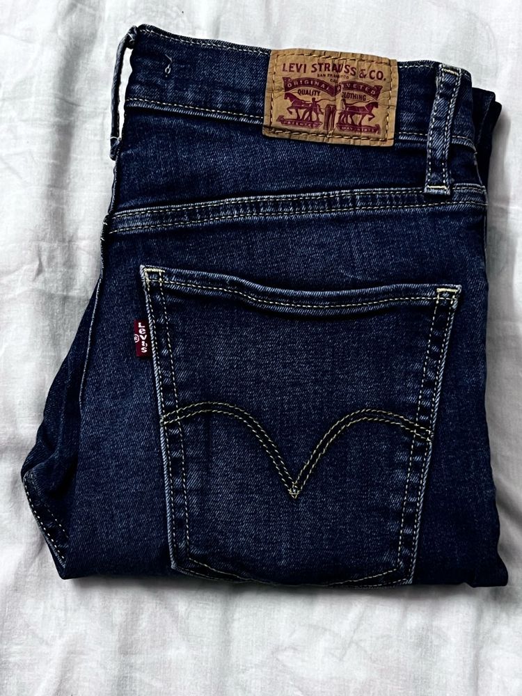 Levi's Dark Wash Denim Jeans
