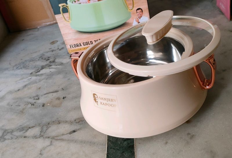 Sanjeev kapoor Flora Gold Casserole 1650ml