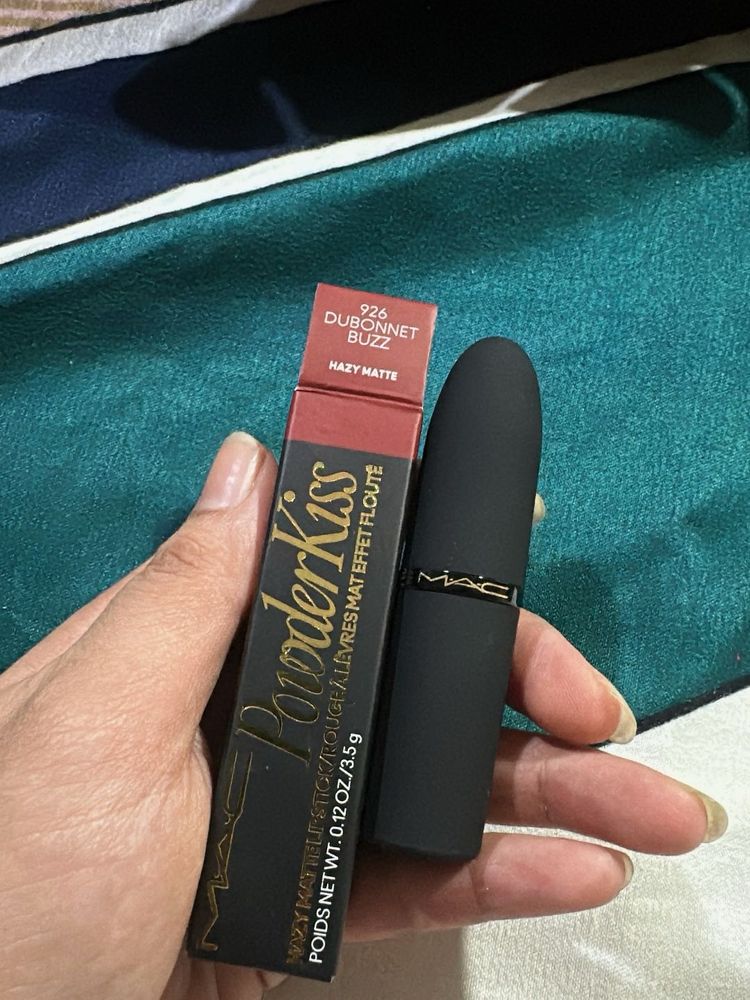 MAC Powder Kiss Lipstick - Dubonnet Buzz