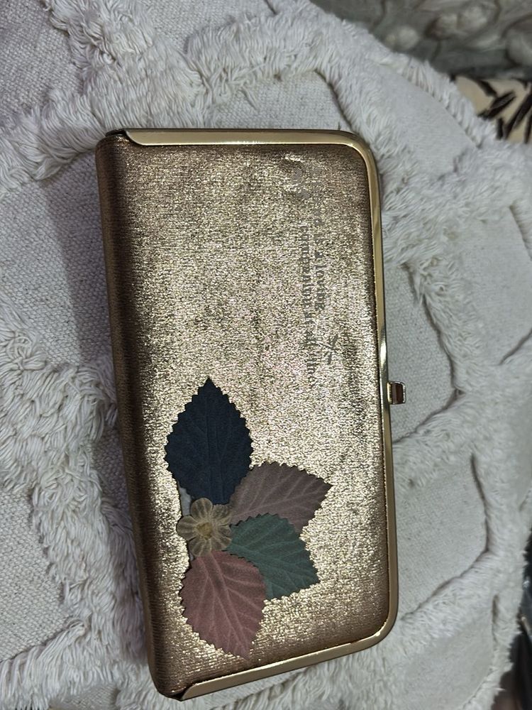 Vintage Gold Floral Clutch/Wallet
