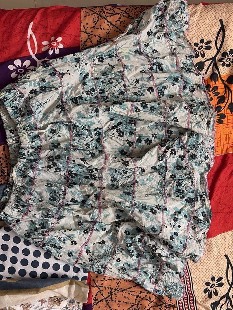 Floral Print embroidery mini skirt