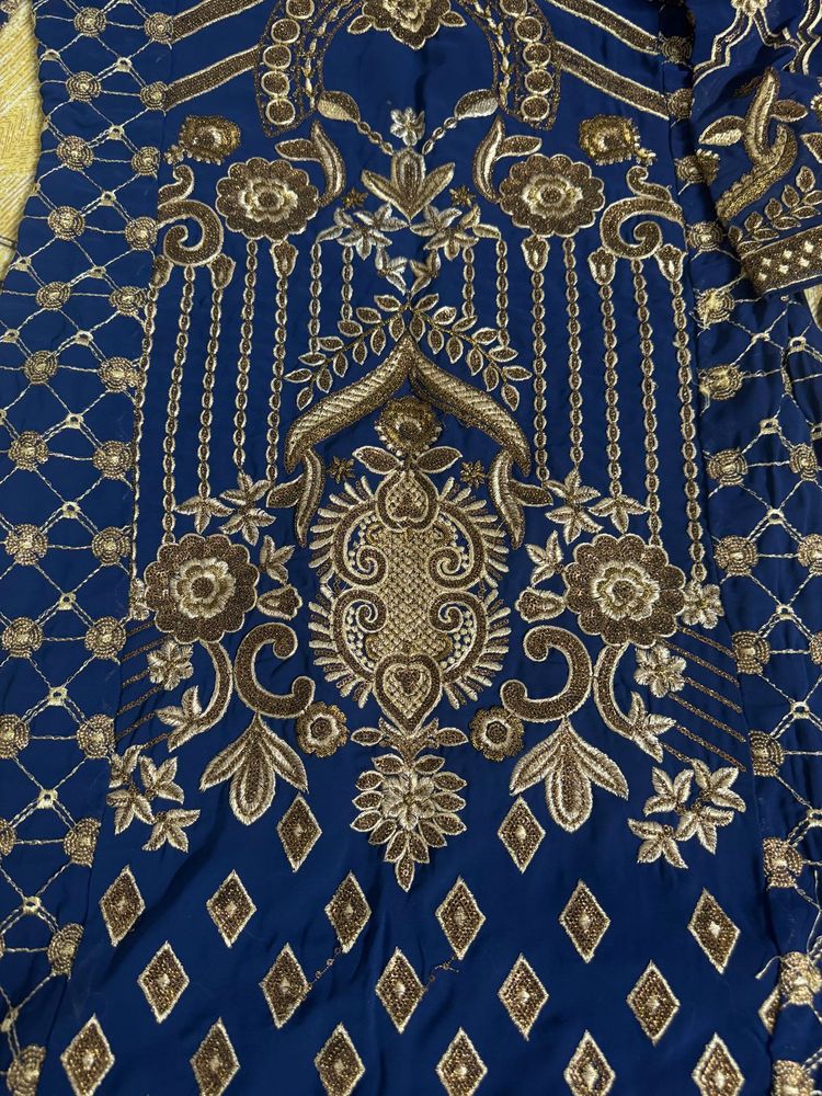 Heavy embroidery suit with Pure chiffon duppatta