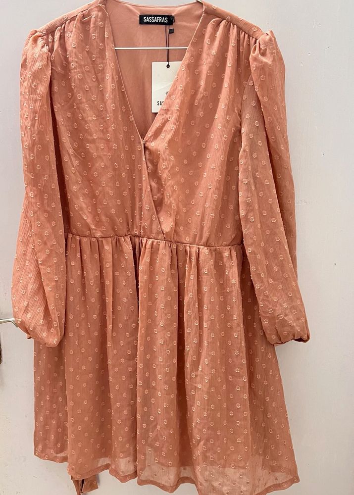 Chic Polka Dot V-Neck Dress