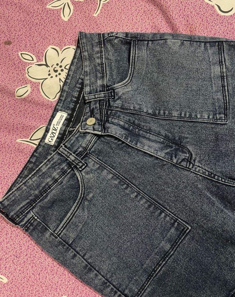 Trendy Washed Denim Cargo Jeans