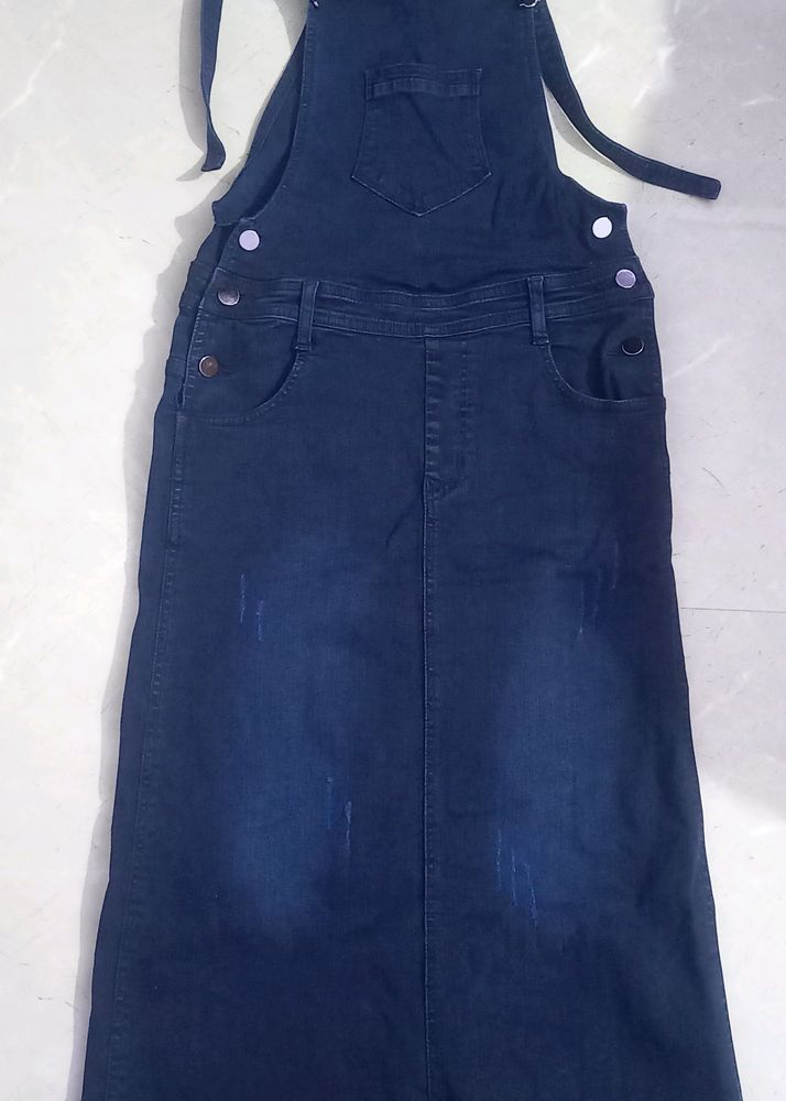 (M) SIZE COMPLETELY NOW NOT USED