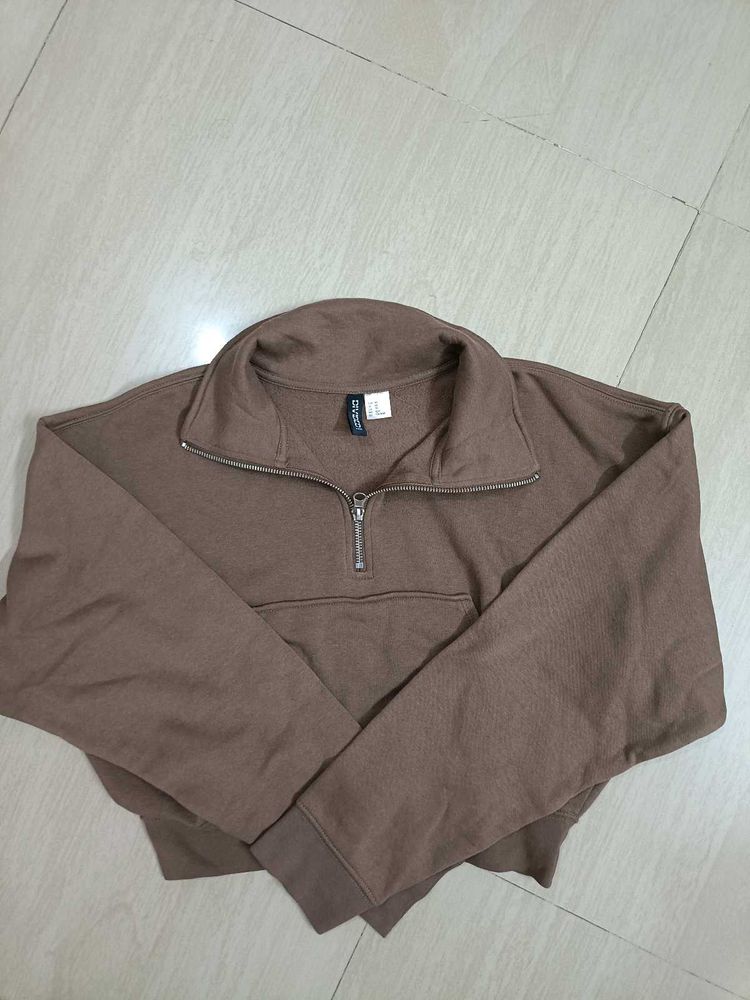 H&amp;M brown sweatshirt