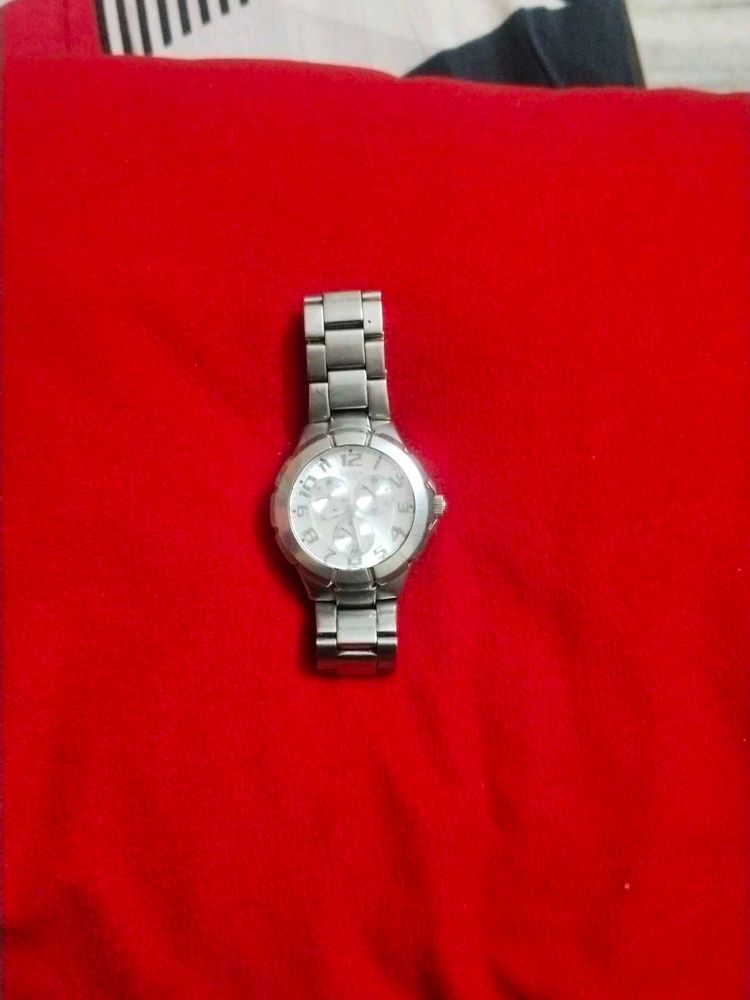 Stylish Silver Analog Watch