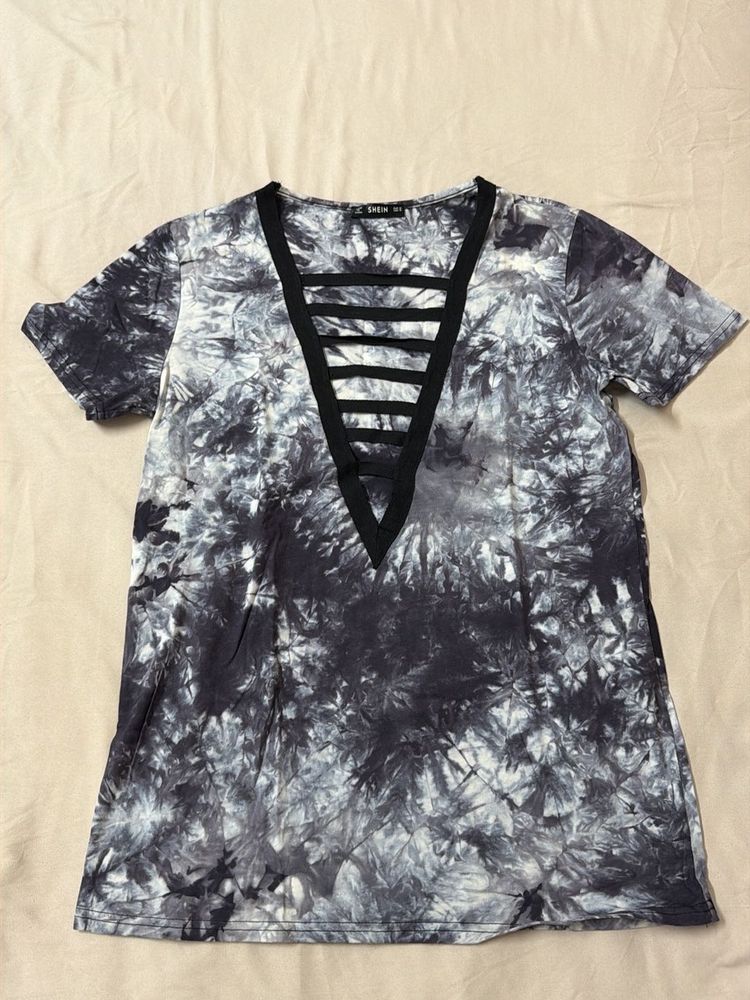 Stylish Tie-Dye V-Neck Top