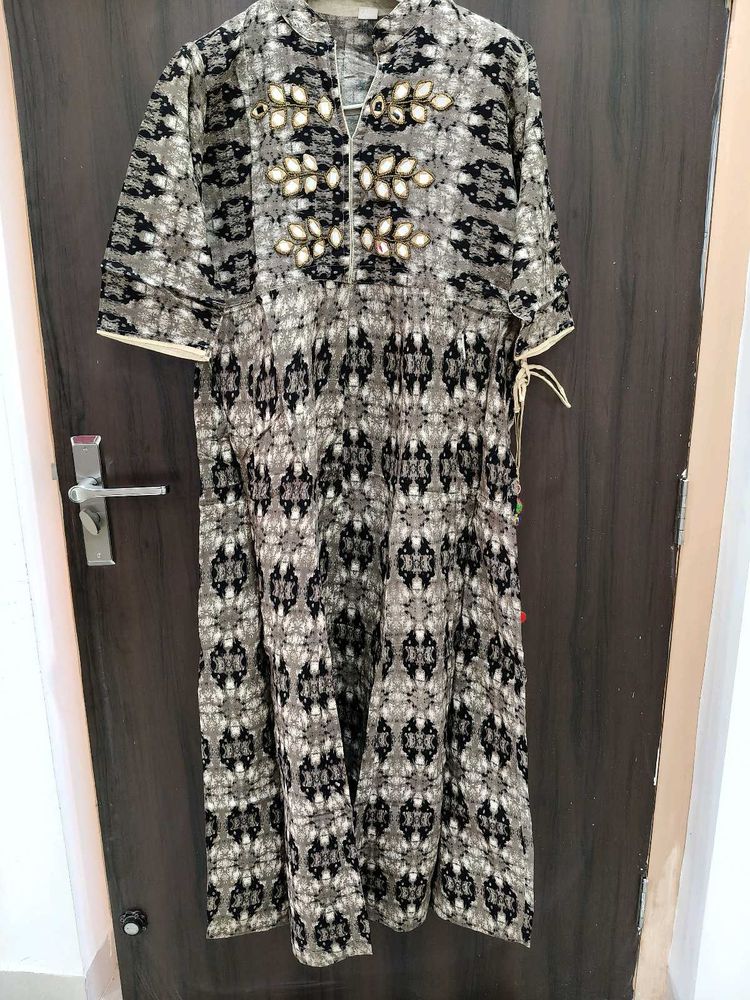 Elegant Printed Gawn Kurta with Mirror Work