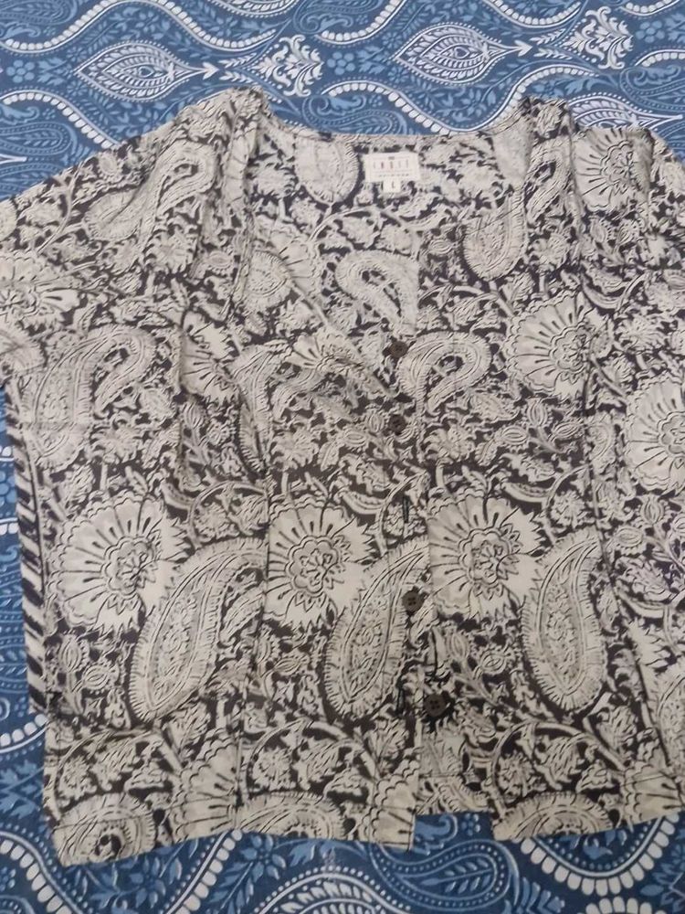 Elegant Paisley Print Blouse