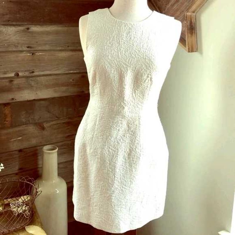 OFF WHITE TEXTURED DRESS 🤍