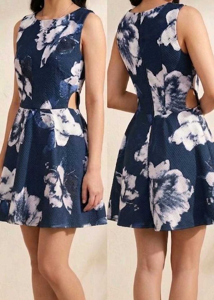 PRICE DROP🚨Stylish Floral Print Fit &amp; Flare Dress